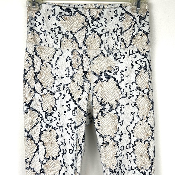 All Fenix x Anthropologie Python Snakeskin Print 7/8 Leggings - Picture 4 of 15